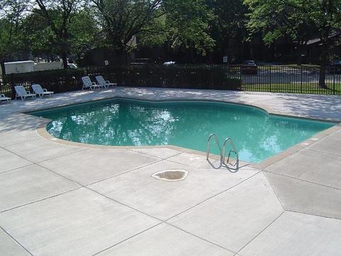 735 E Devon Ave, Roselle, IL 60172 photo 27