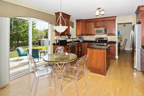 2106 Langdon Cir, Plainfield, IL 60586 photo 4