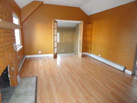 15802 Whipple Ave, Markham, IL 60428 photo 2