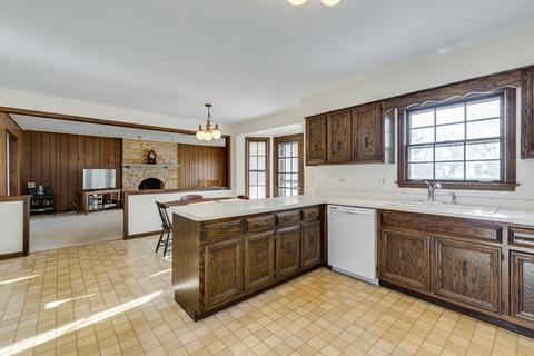 2214 Barger Ct, Wheaton, IL 60189 photo 12