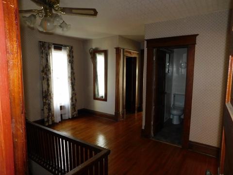 303 E North St, Creston, IL 60113 photo 16