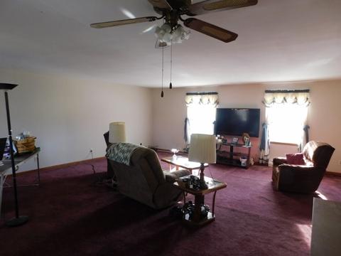 303 E North St, Creston, IL 60113 photo 12