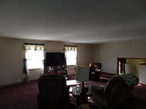 303 E North St, Creston, IL 60113 photo 11