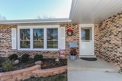 681 Catalpa Ln, Bartlett, IL 60103 photo 26
