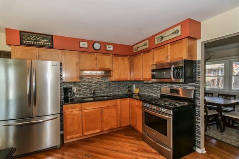 681 Catalpa Ln, Bartlett, IL 60103 photo 7