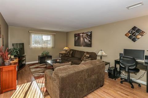 681 Catalpa Ln, Bartlett, IL 60103 photo 11