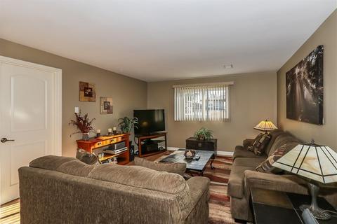 681 Catalpa Ln, Bartlett, IL 60103 photo 12