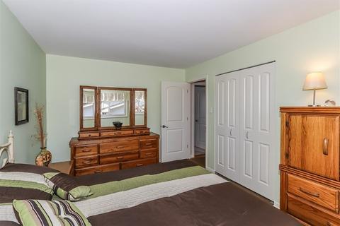 681 Catalpa Ln, Bartlett, IL 60103 photo 18