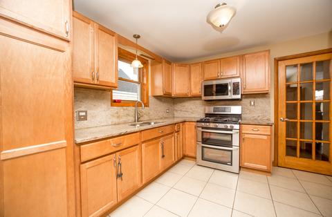 8024 S Kolin Ave, Chicago, IL 60652 photo 3