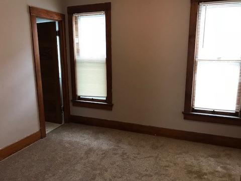 919 Cedar Ave, Elgin, IL 60120 photo 9