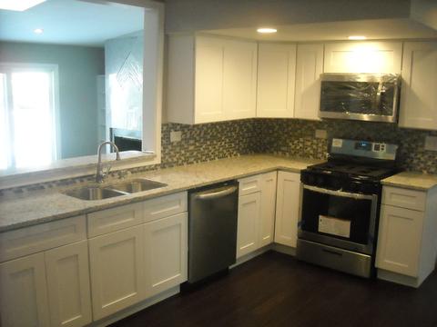 2769 Maple St, Des Plaines, IL 60018 photo 3