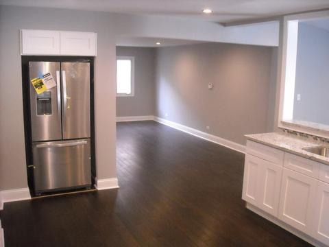2769 Maple St, Des Plaines, IL 60018 photo 5