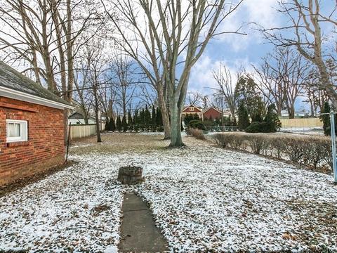 765 Buckeye St, Elgin, IL 60123 photo 17