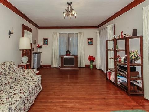 765 Buckeye St, Elgin, IL 60123 photo 3