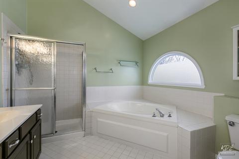 1410 Fox Chase Ct, Bartlett, IL 60103 photo 13