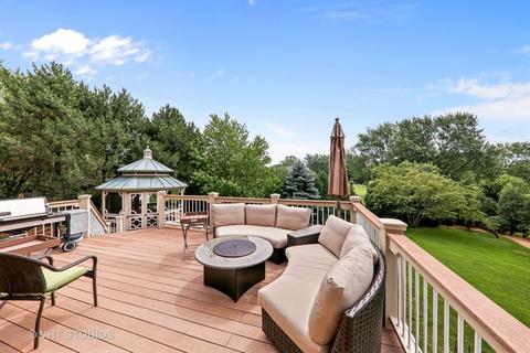 12 Andrew Ct, Burr Ridge, IL 60527 photo 2