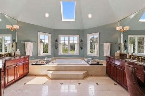 12 Andrew Ct, Burr Ridge, IL 60527 photo 19