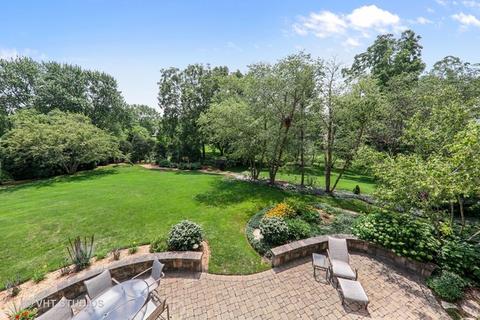 12 Andrew Ct, Burr Ridge, IL 60527 photo 3