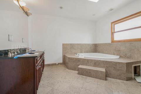 1135 E Juniper Ln, Mount Prospect, IL 60056 photo 17