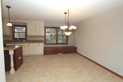 740 Roaring Brook Ln, Algonquin, IL 60102 photo 7