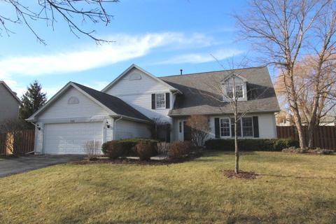 740 Roaring Brook Ln, Algonquin, IL 60102 photo 1