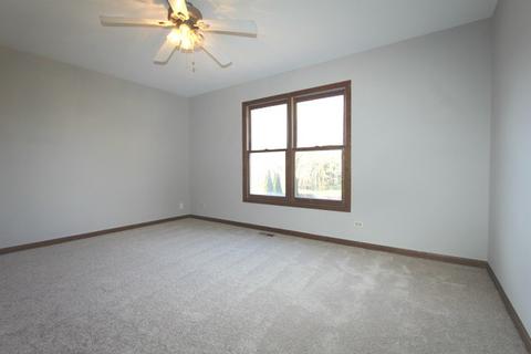 740 Roaring Brook Ln, Algonquin, IL 60102 photo 12