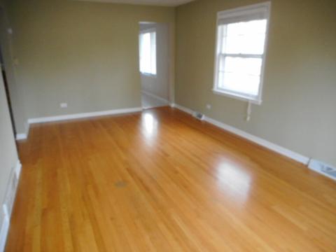 279 Mors Ave, Wheeling, IL 60090 photo 4