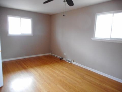 279 Mors Ave, Wheeling, IL 60090 photo 12
