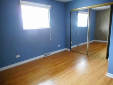279 Mors Ave, Wheeling, IL 60090 photo 10