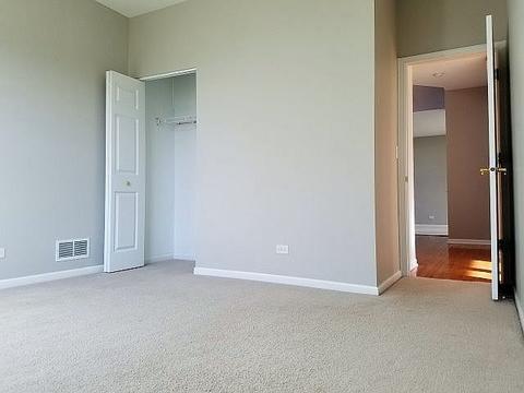 400 Hackney Ln, Oswego, IL 60543 photo 8