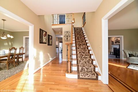 1044 Hudson Ct, Bartlett, IL 60103 photo 3