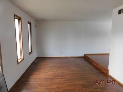 536 E 146th St, Dolton, IL 60419 photo 2