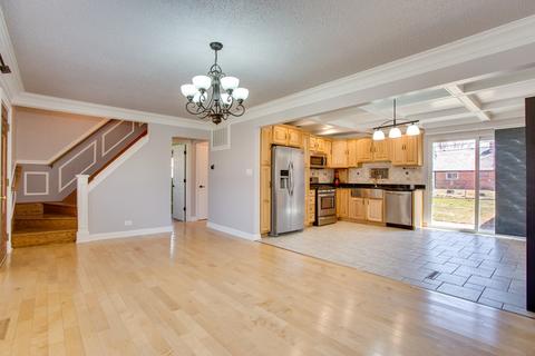 8931 Windsor Ln, Bridgeview, IL 60455 photo 7