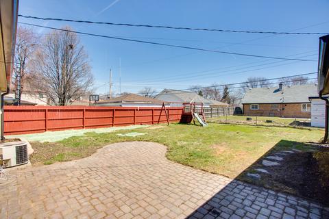 8931 Windsor Ln, Bridgeview, IL 60455 photo 34