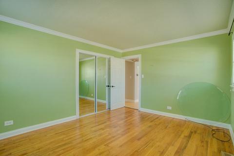 8931 Windsor Ln, Bridgeview, IL 60455 photo 13