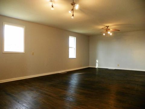 12276 E 950 North Rd, Chenoa, IL 61726 photo 4
