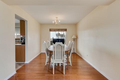 1280 Evergreen Ln, Elgin, IL 60123 photo 6