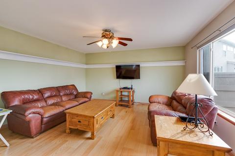 1280 Evergreen Ln, Elgin, IL 60123 photo 11