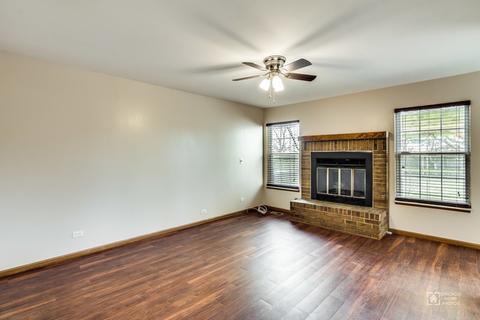 363 Pearson Cir, Naperville, IL 60563 photo 12