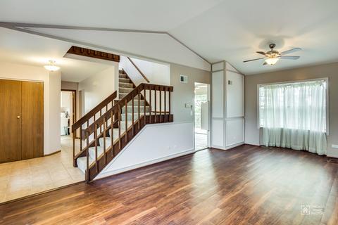 363 Pearson Cir, Naperville, IL 60563 photo 10