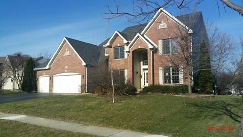 2072 Tunbridge Trl, Algonquin, IL 60102 photo 2