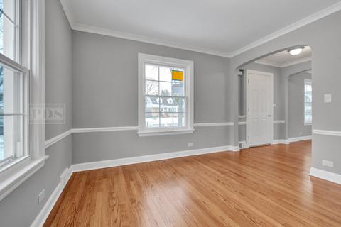 994 S 2nd Ave, Des Plaines, IL 60016 photo 19