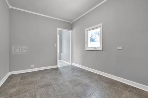994 S 2nd Ave, Des Plaines, IL 60016 photo 16