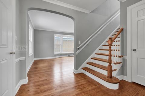 994 S 2nd Ave, Des Plaines, IL 60016 photo 17