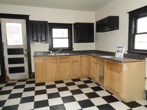 430 Jackson St, Aurora, IL 60505 photo 7