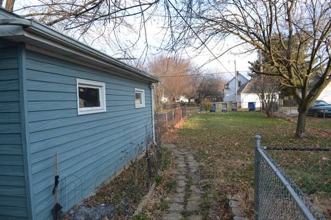 1168 S 5th Ave, Kankakee, IL 60901 photo 2
