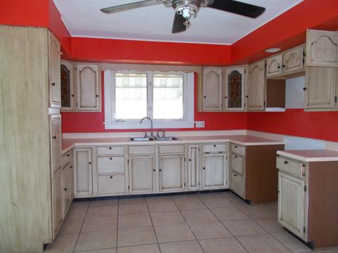211 W 1st St, Spring Valley, IL 61362 photo 8