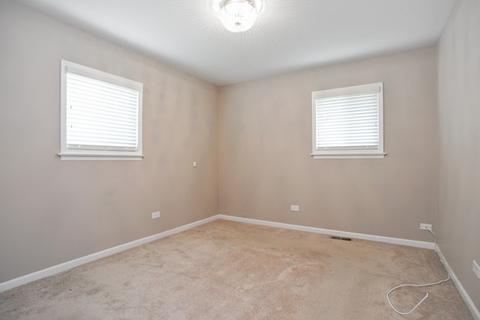 1305 Palm Dr, Wheeling, IL 60090 photo 7