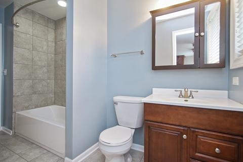 1305 Palm Dr, Wheeling, IL 60090 photo 6