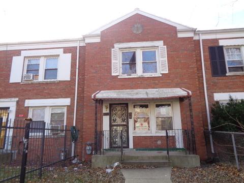725 E 105th St, Chicago, IL 60628 photo 1